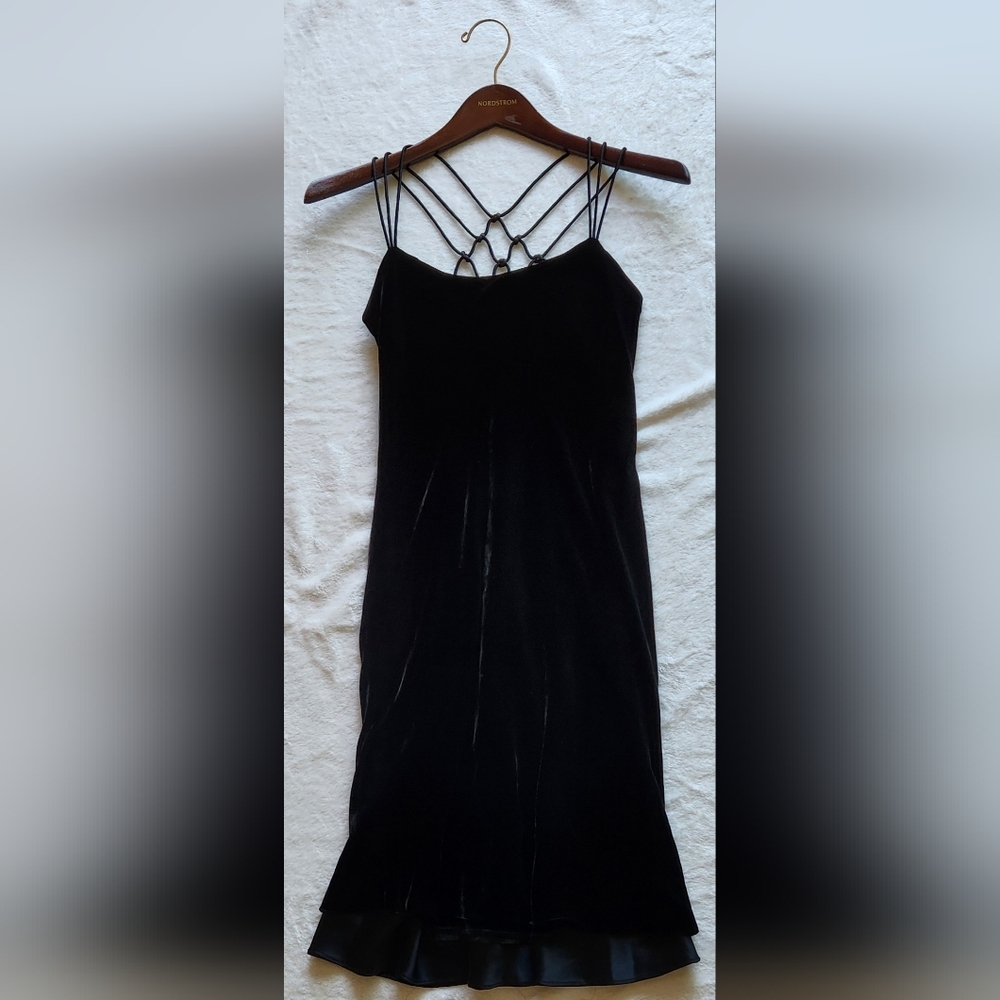 VINTAGE Jones Of New York Dress Black Velvet Strappy Witchy Y2K Lined Whimsigoth